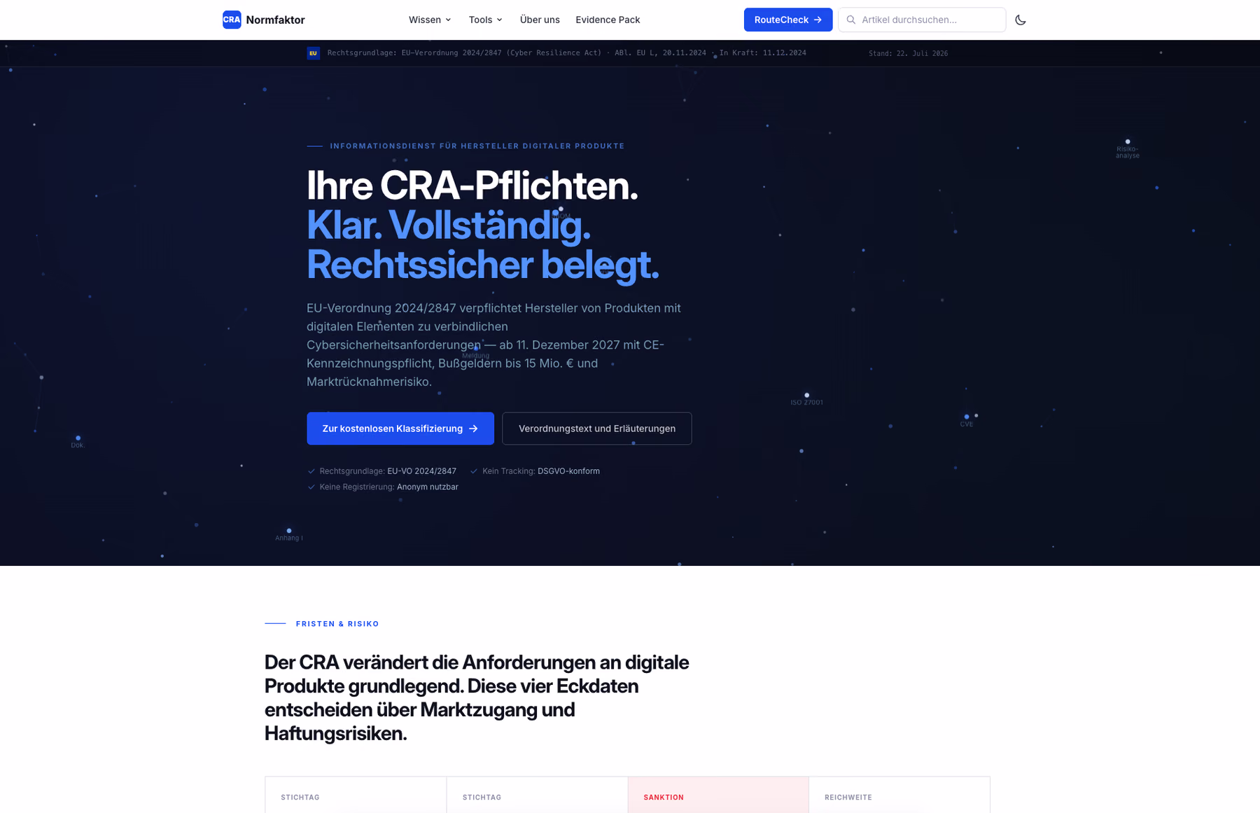 Startseite von Normfaktor: dunkelblauer Sternenhimmel aus Normen und Begriffen, davor die Überschrift „Ihre CRA-Pflichten. Klar. Vollständig. Rechtssicher belegt.“
